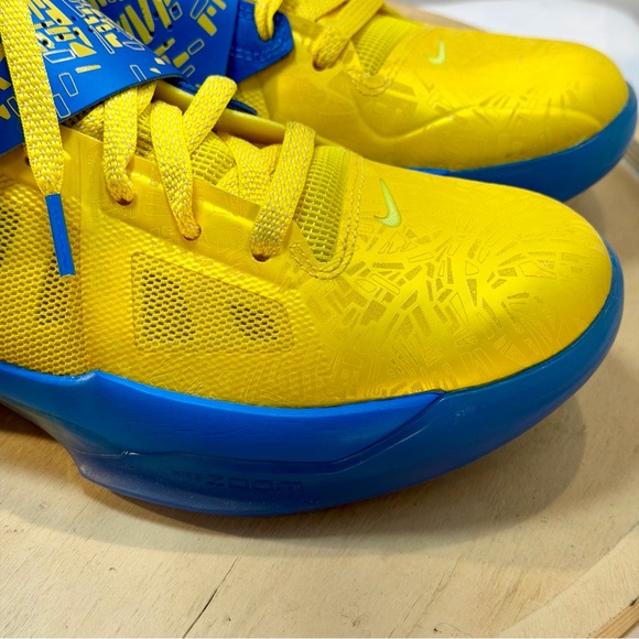 Nike KD 4 Basketball Shoes - Picture 7 of 9
